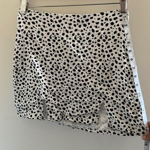 Cow print mini skirt, Kendall and Kylie XS